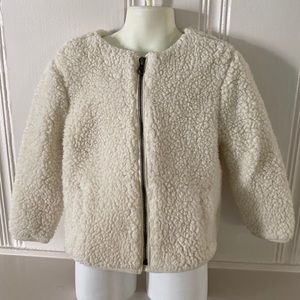 Girls cute jacket Gap Size 4-5, sheeplike